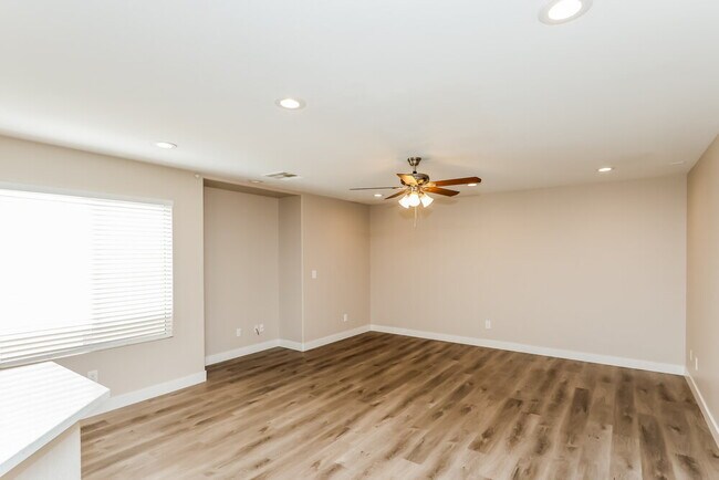 Building Photo - 7309 Bindweed Rd