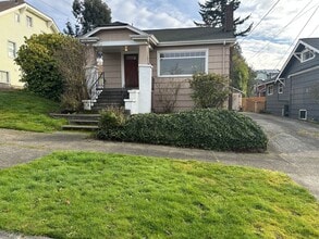 Building Photo - 7612 6th Ave NE