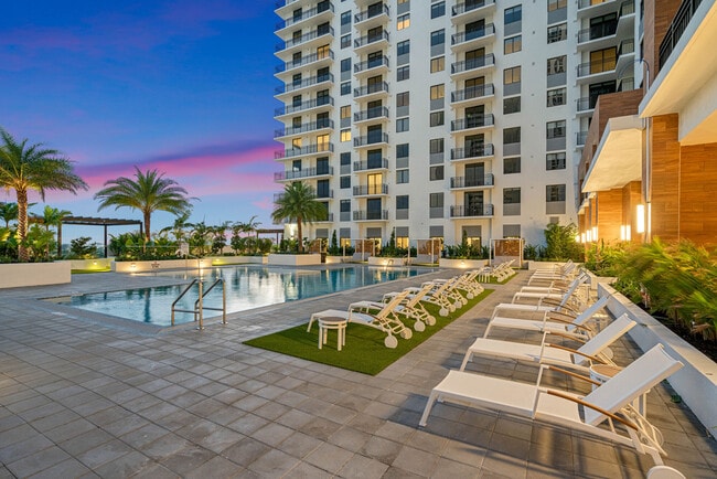 Building Photo - Soleste NoMi Beach