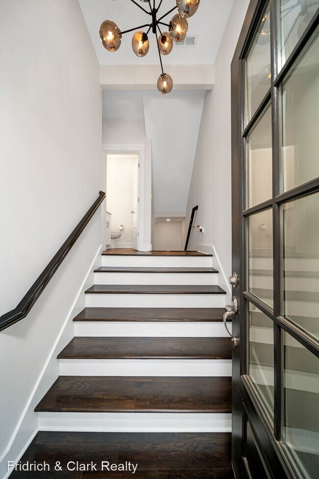 Foto del edificio - 2 br, 2.5 bath House - 7017 Westside Circle