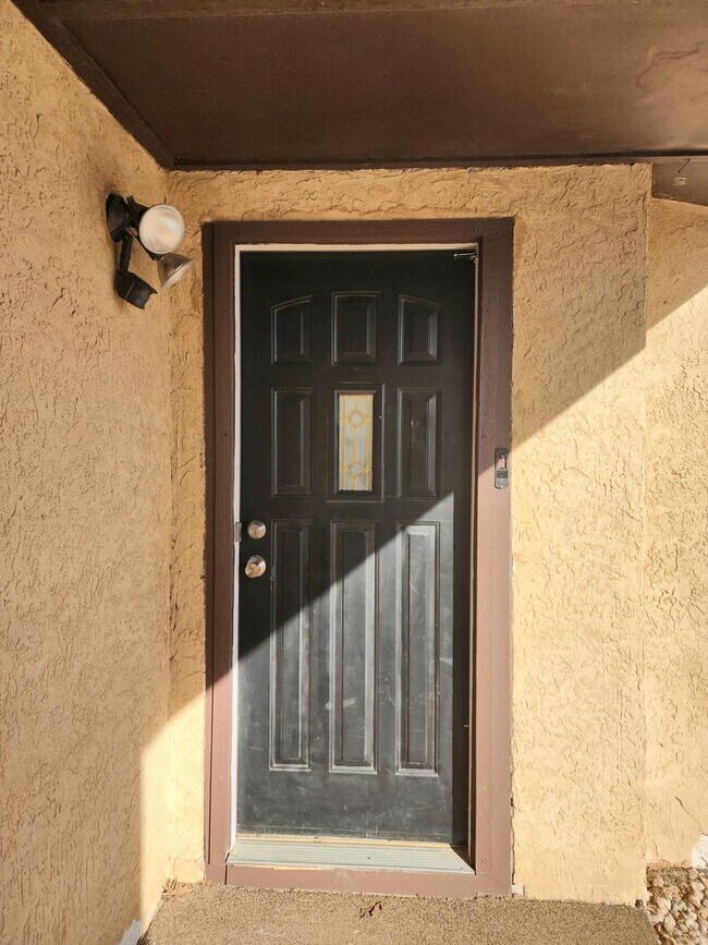 Foto del edificio - 412 W University Dr