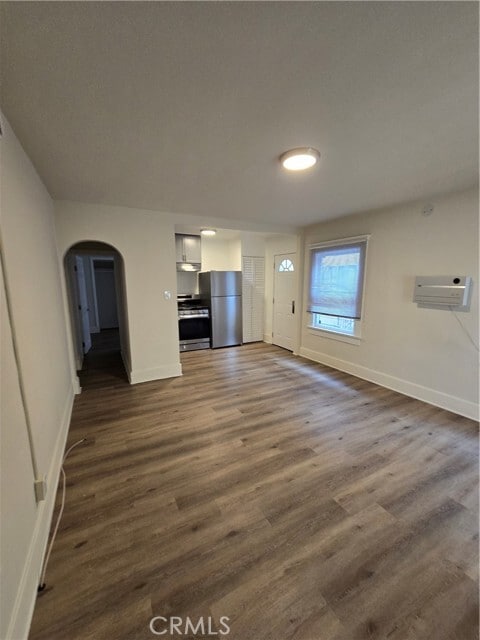 Building Photo - 532 S St Louis St