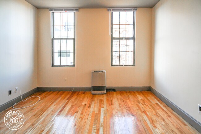 Building Photo - 1251 DeKalb Ave