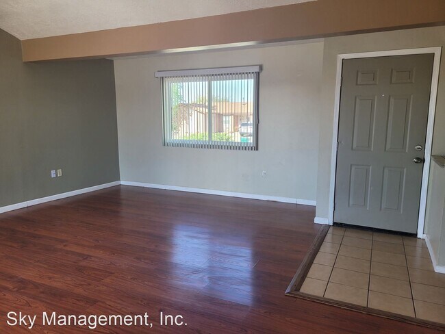Building Photo - 2 br, 1.5 bath House - 924 Sunflower Drive SW