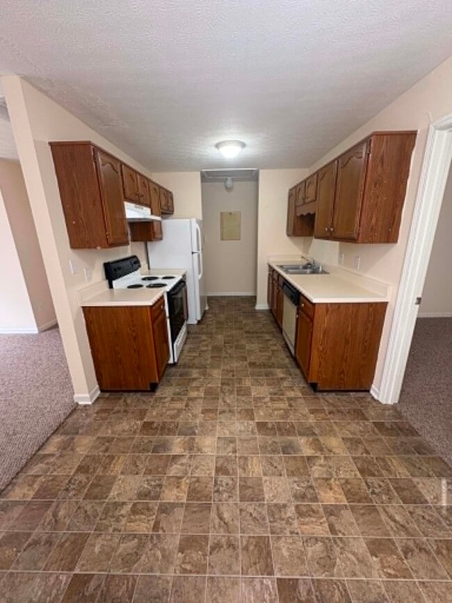 Building Photo - 1611 Flanigan Ct