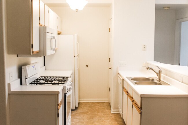 Foto del edificio - 1101 Linden Ln