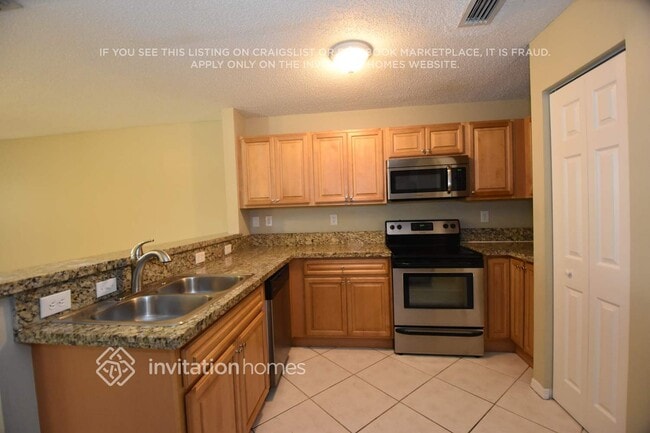 Foto del edificio - 14841 SW 138th Terrace