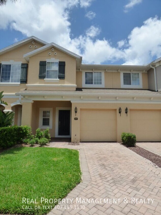Foto principal - Beautiful 3 BR / 2.5 BA Winter Park Townhouse