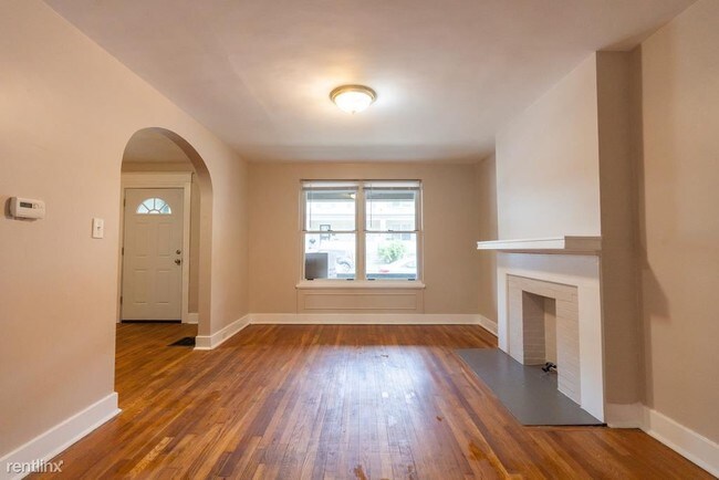 Foto del edificio - 4 br, 1 bath Townhome - 206 Gilliland Ave