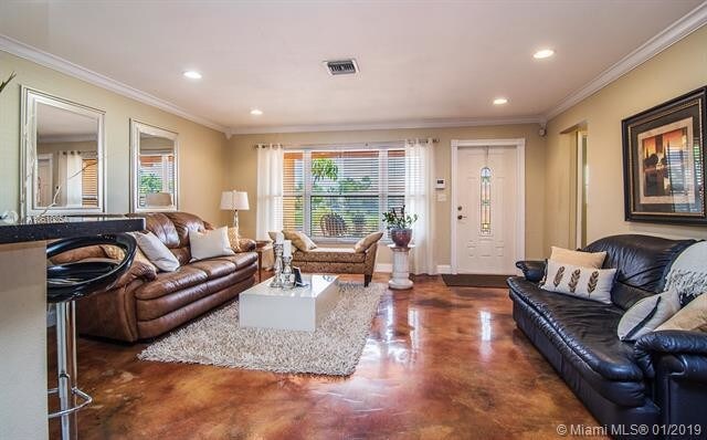 Foto del edificio - 5030 NW 17th Ct