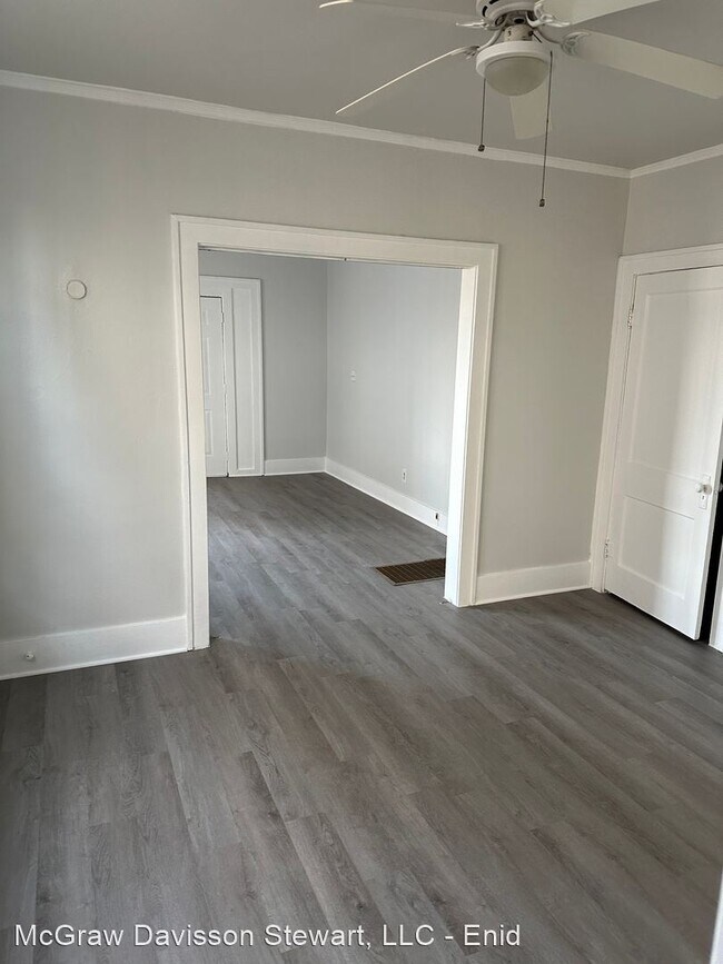 Building Photo - 1 br, 1 bath House - 405 E Broadway