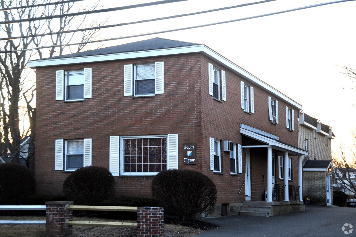 Building Photo - 52 Hobart St