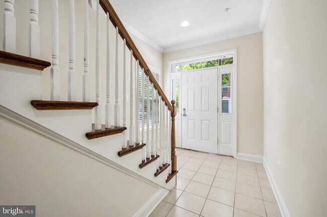 Foto del edificio - 8341 Broderick Cir