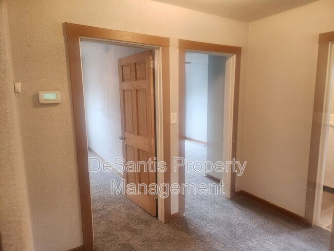 Foto del edificio - 732 Idlewood Ave