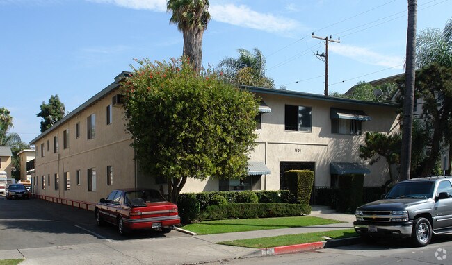 Building Photo - Spurgeon Street Apartments