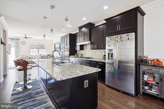 Foto del edificio - 43212 Wild River Square