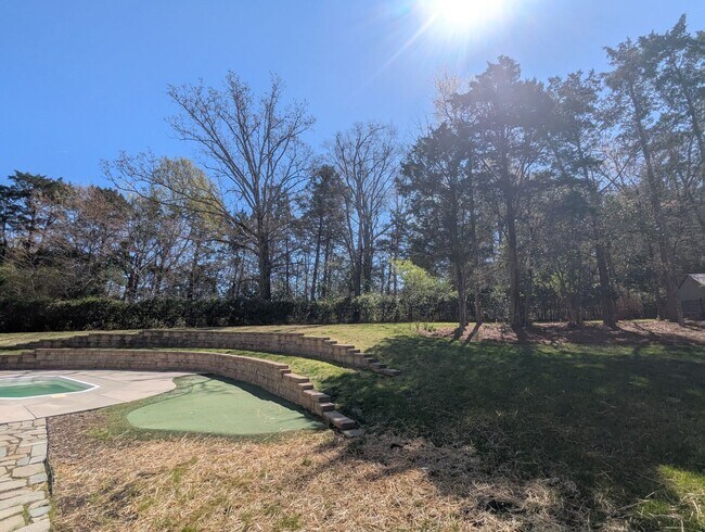Foto del edificio - Harrisburg with Large Fenced-In Yard, Small Private Pool/Spa and Putting Green