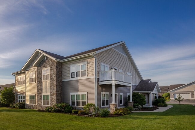 Building Photo - Bergamont Townhomes