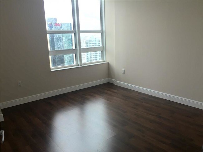 Building Photo - 951 Brickell Ave
