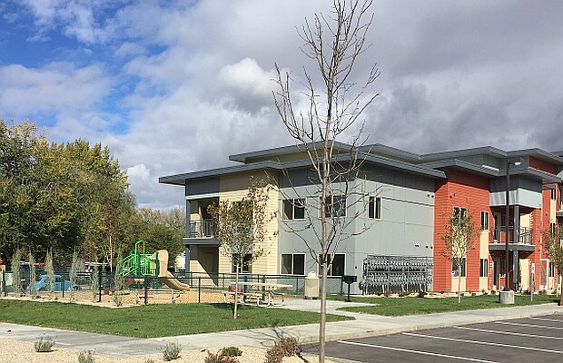 Foto del edificio - Trailwinds Apartments