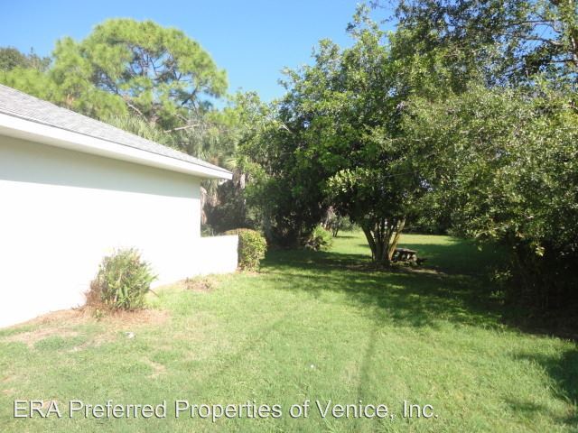 Building Photo - 3 br, 3 bath House - 1561 MISSION VALLEY
