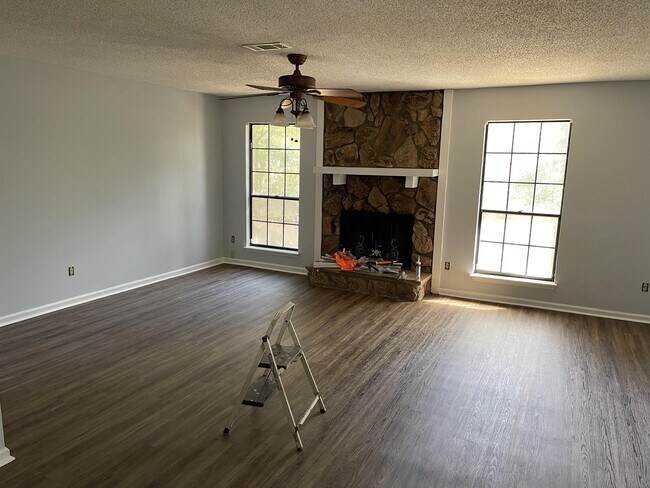 Foto del edificio - 2509 Arthurs Ct Ln