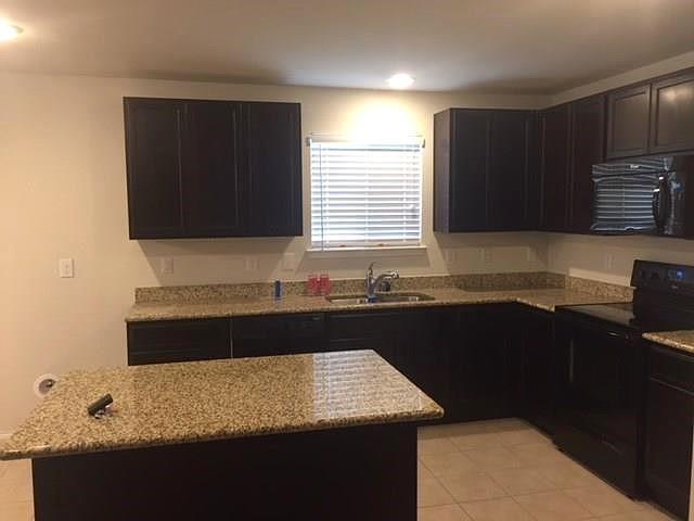 Building Photo - 5840 Mirror Ridge Dr