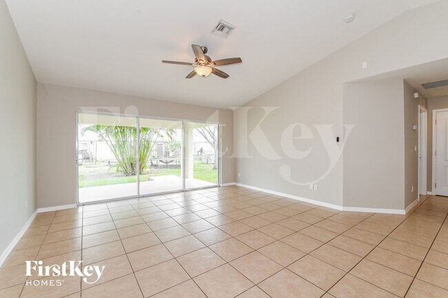 Foto del edificio - 2837 NW 27th Ave
