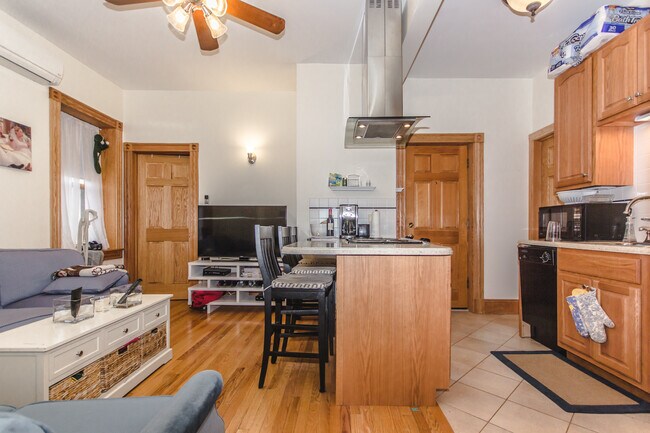 Living/kitchen - 97 Myrtle St
