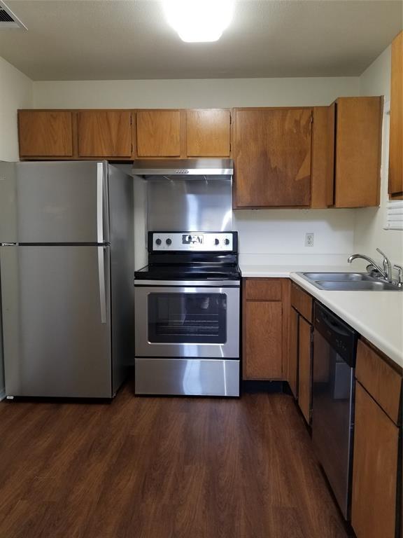 Building Photo - 1306 Danbury Square