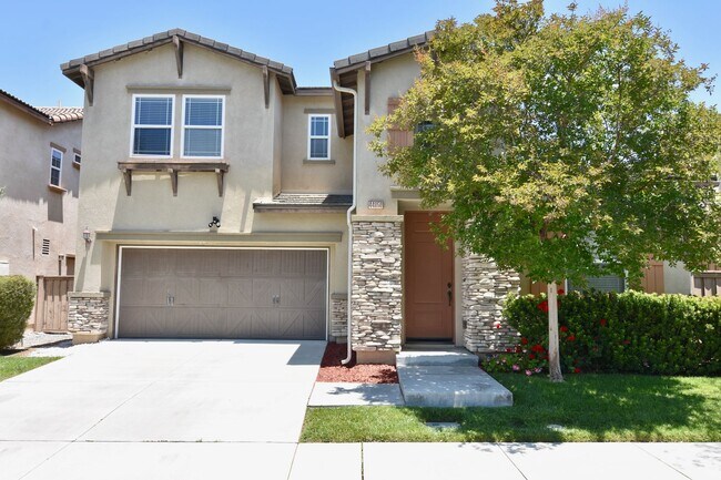 Foto del edificio - NEW LISTING: 4 Bd/3Ba in Great Oak School ...