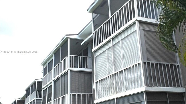 Foto del edificio - 5200 Washington St