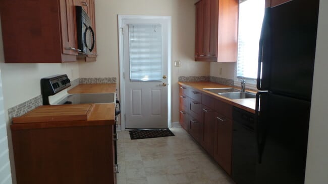 Building Photo - ~~~ A Virtual Dollhouse Home ~~~