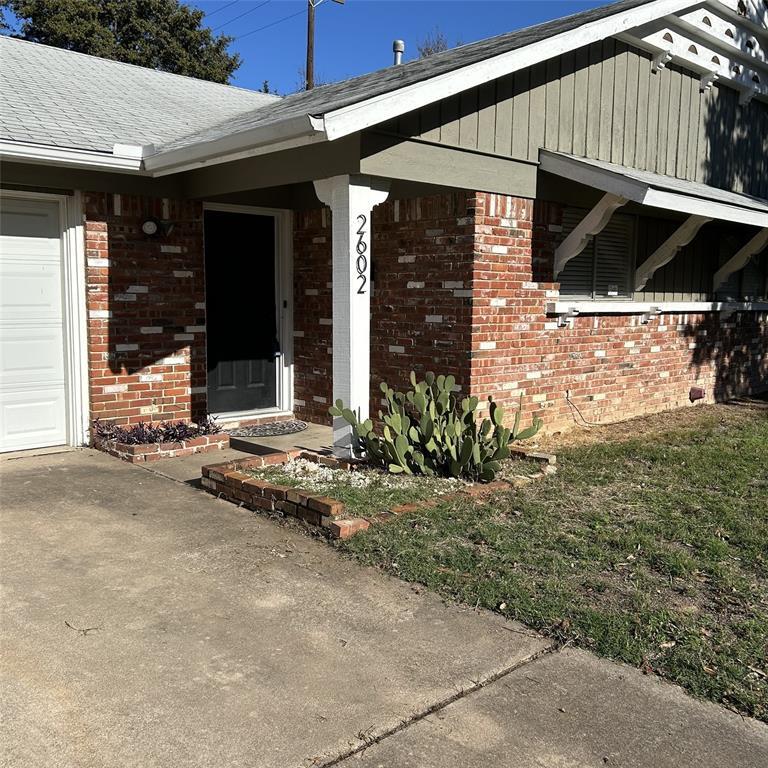 Primary Photo - 2602 Roxmoor Dr