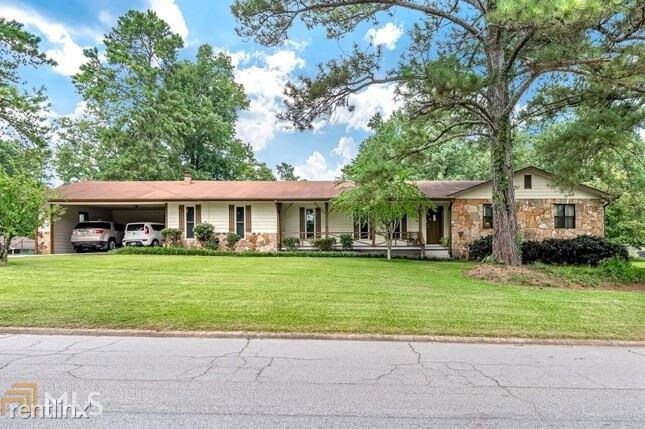 Primary Photo - 4 br, 2 bath House - 1023 Strawberry Lane