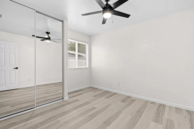 Building Photo - 6148 Pontiac St