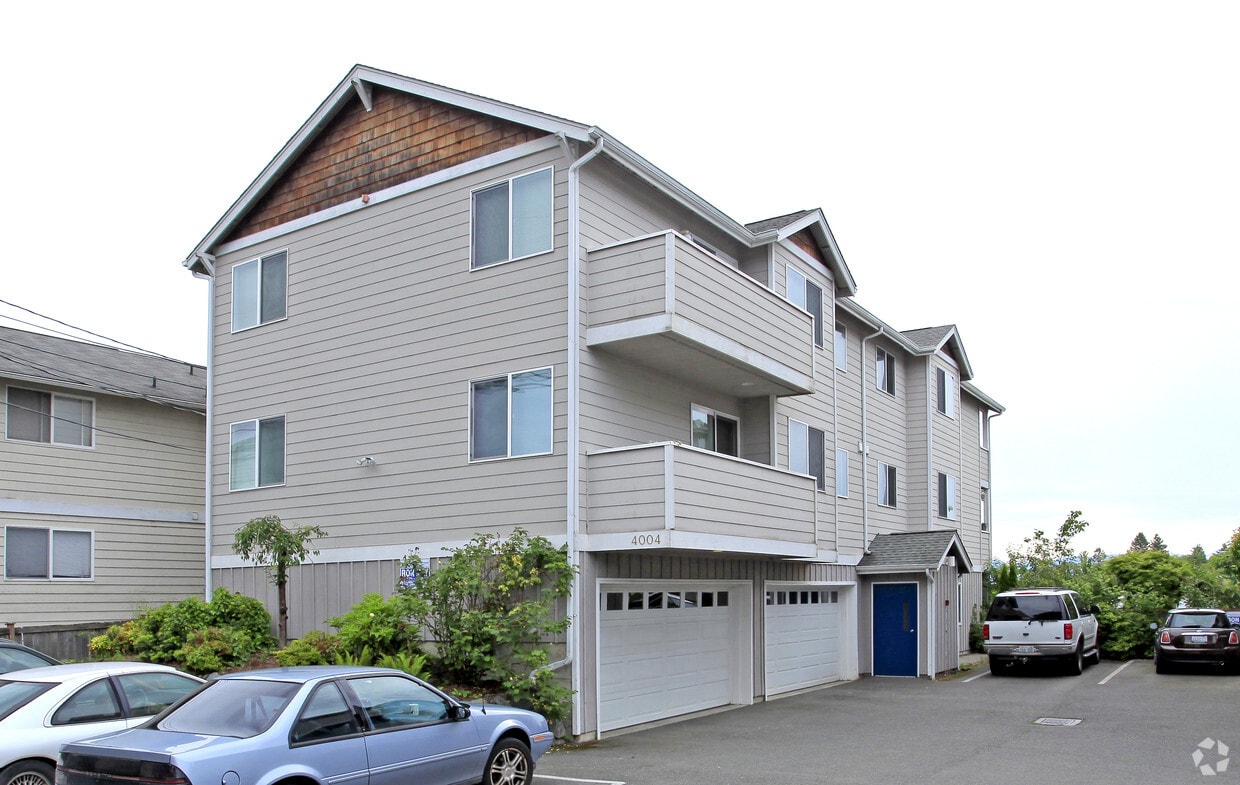4004 Rucker Ave, Everett, WA 98201 Apartments in Everett, WA