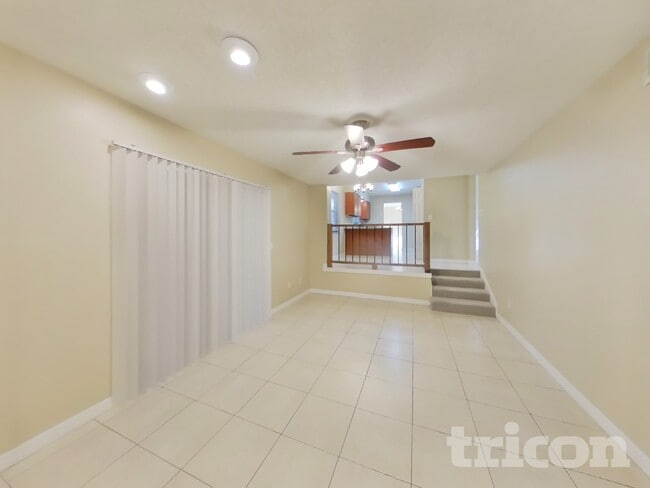 Building Photo - 842 Benchwood Ct