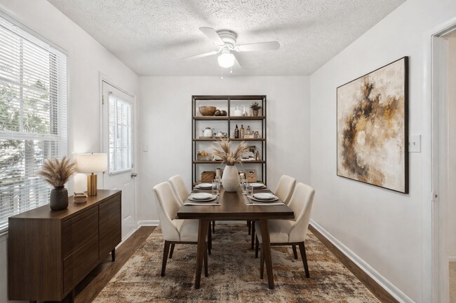 Foto del edificio - Emerald Pointe