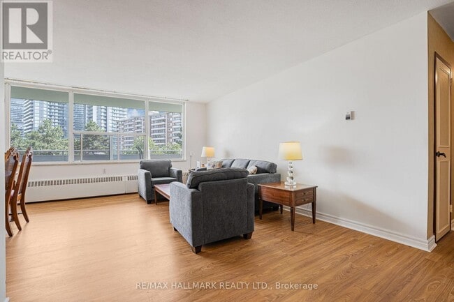 Building Photo - 10-510 Parkway Forest Dr