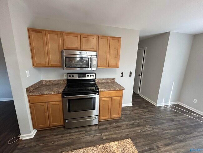 Foto del edificio - 3140 Lakeland Dr SW