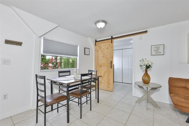 Foto del edificio - 2575 S Himes Ave