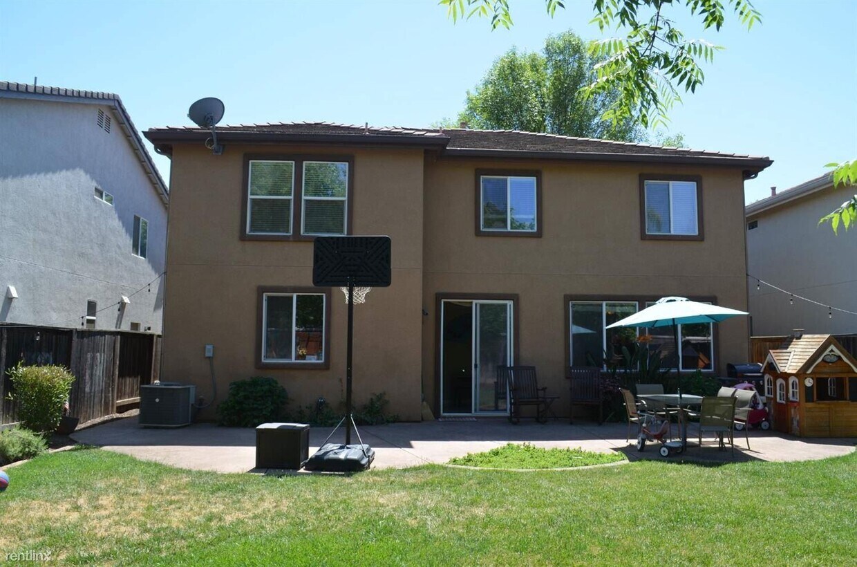 Foto del edificio - 3 br, 3 bath House - 1552 Drummond Lane
