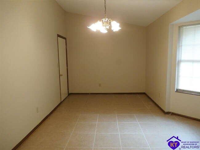 Foto del edificio - 104 Larkspur Dr