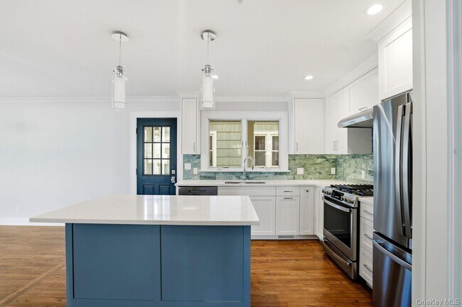 Foto del edificio - 71 Henry Ave