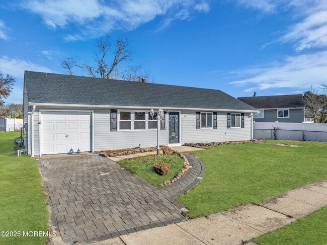 Foto del edificio - 64 Georgetown Blvd