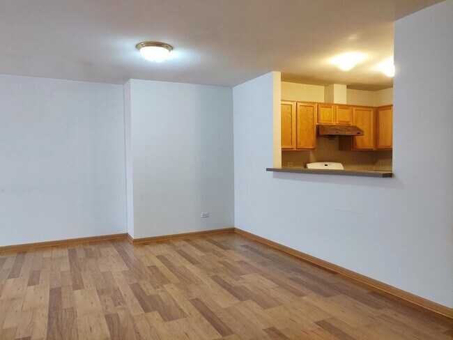Building Photo - 522 W 26th St