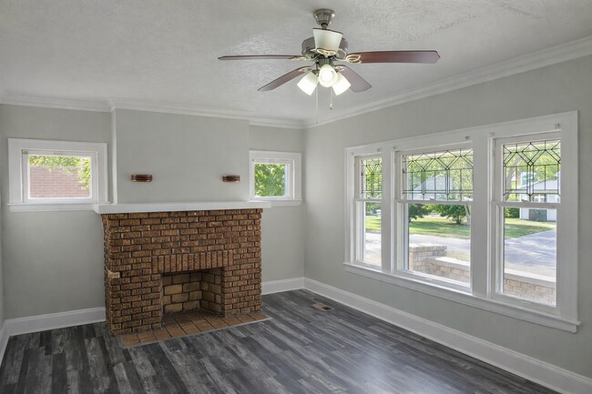 Foto del edificio - 4441 E 131st St