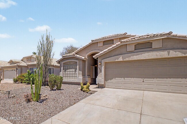Foto del edificio - 6602 W Desert Hollow Dr