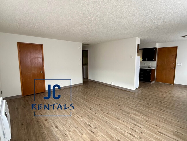 Building Photo - 4210 W Arlington St